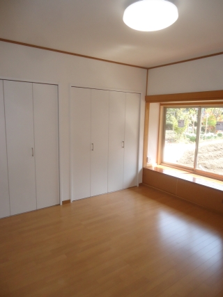 出窓のある部屋