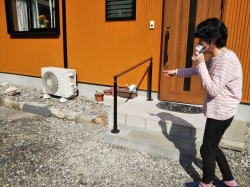 玄関ポーチの手すり