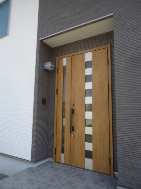 玄関親子ドア