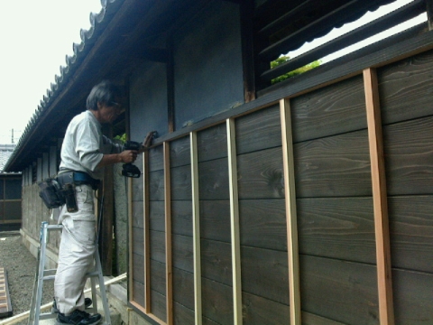 板塀の修復工事