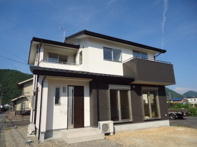 モノトーンでまとめたシックな家