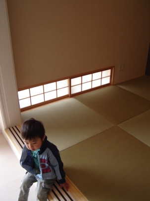 小上がりの和室（岐阜市粟野の家）