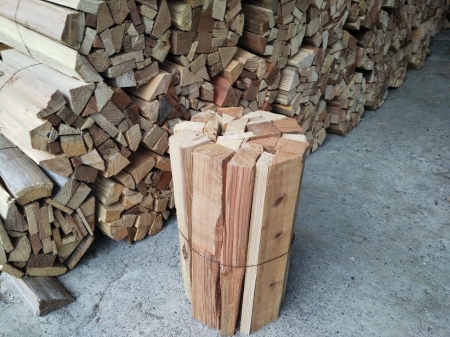 杉の薪